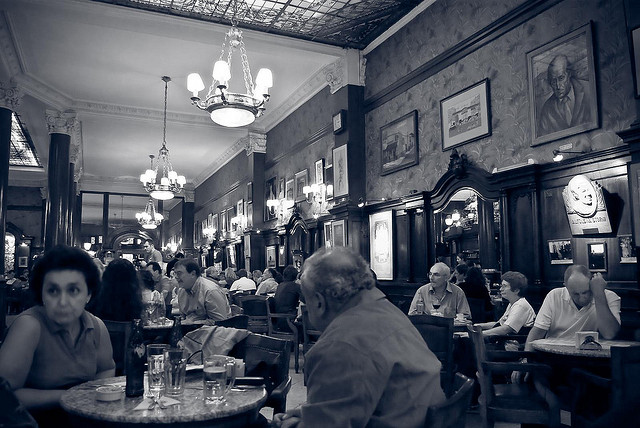 Café Tortoni Flickr Creative Commons by Sonic Jorge