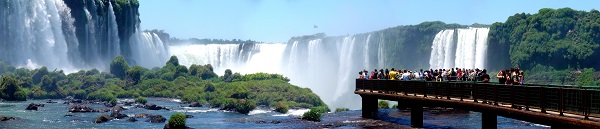 Las Cataratas del Iguazú desde el lado brasileño.