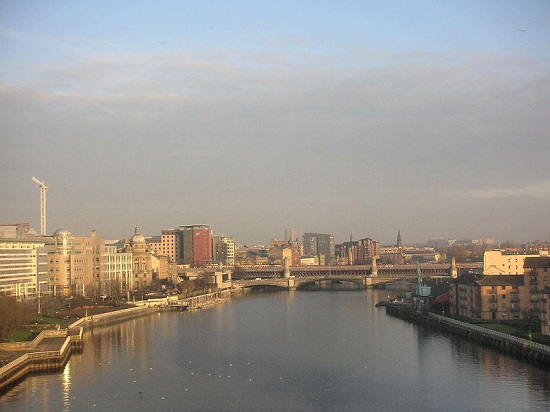 El río Clyde a su paso por Glasgow.